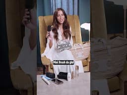 What's in my bag | Carolina Nashtai mostra os essenciais da sua carteira