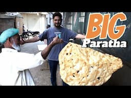 Biggest Paratha of Pakistan | Muhammadi Sweets Sindhi Hotel Liaquatabad #food #karachidhaba