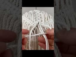 TUTORIAL | Macrame square knot🌱 #shorts