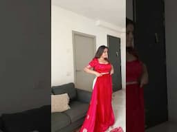 Struggling to wear a saree 😒 how do moms do it 😭😭