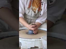 Making mugs from black clay… #ceramics #pottery #potteryartist  #clay #diy #handmade