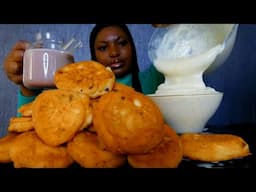 Nigerian breakfast akara and akamu/ Asmr mukbang