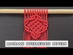 DIY Macrame Tutorial - Intermediate Pattern Using Double Half Hitch Knot and Square knots!