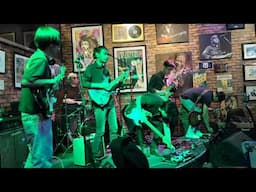 ANOTHER BRICK IN THE WALL PT.2 by Pink Floyd / Live at The Roadhouse Manila Bay Bar & Grill