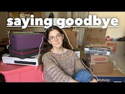 I'm moving... time for an apartment tour!