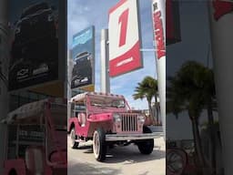 Elvis’ Blue Hawaii Jeep stole the show at Jeep Beach! 💖🕺🏼🏖️ #SurreyJeep