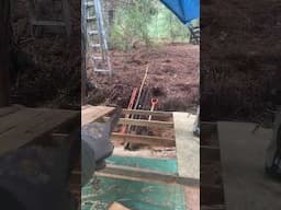 🚧🐔 ¡Avanza la construcción del gallinero! 🛠️🌿 #Gallinero #OffGrid #GringoOaxaqueño