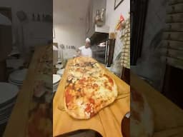 UNA GRANDE PIZZACHIL🍅METRO #pizzachilometro