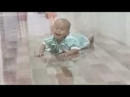 Bé  siu h,son tập đi,,,