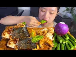 Big Fish Fats With Hot King Chilly & Onion | Mukbang |
