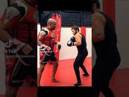 Training in Chicago with Legendary Fighter Shonie Carter #boxing #mma
