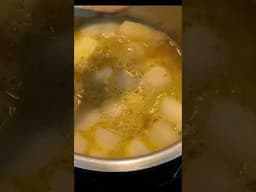 Spargelcremesuppe in 10 Minuten? 🥄 So cremig hast du sie noch nie probiert!