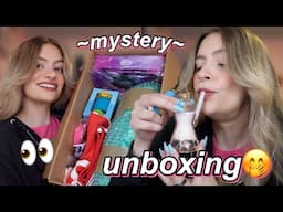 unboxing a PINK mystery box 💕