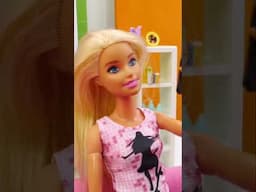 Ken si trasferisce a casa di Barbie! 🏠🚗 #bambolebarbie #giocattoliperbambini #giochi