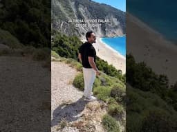 🏝️ Já ouviu falar da praia mais linda da Grécia? Essa fica na ilha da Kefalonia!