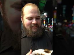 eating CRICKETS in Bangkok's Chinatown #thailand #travel #bangkokstreetfood