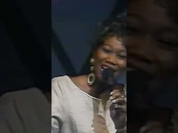 Only 90s #YolandaAdams Did This...
