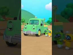 Oh No! Monster Truck Needs Help! 🛠️🚨 #geckosgarage #shorts