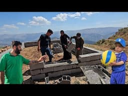 Documentary on nomadic life: "Fatima's efforts to build a house in Saifullah's absence"
