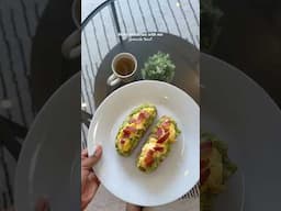 Breakfast in London 🇬🇧 #avocado