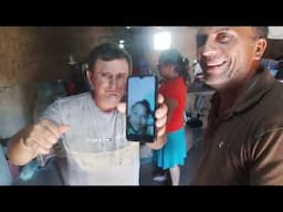 ALMOÇO COM UM AMIGO E O VIDEO CHAMADA