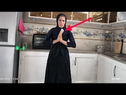 "Jamilah's Journey into the World of Communication: Pleasant Interaction with Dear Viewers"