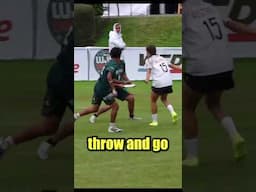 Mexico U20 Dribbling up the field