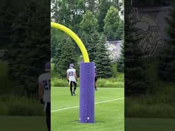 Jalen "Speedy" Nailor grabs a touchdown pass from J.J. McCarthy 🔥