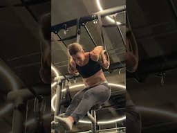 Closeup of my shoulders in action