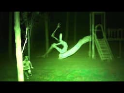 She saw an alien.. (HELP)