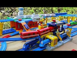 Plarail storage box station ☆ Thomas the Tank Engine Repair Shop Big Course