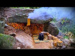 Building complete a warm shelter under a big rock, fireplace, roast, overnight / King Of Satyr