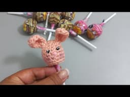Conejito a crochet para paletas #crochet #handmade #díadelniño
