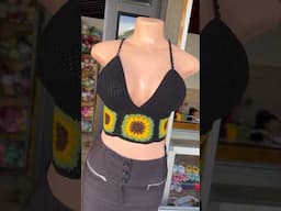 Crop top tejido en cuadros Granny en Girasol. 🌻 🧶🙌🏻 #crochet #diy #handmade #croptop