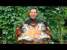 World BEST Fish Recipe! HUGE Fish Heads Braised with Intestines, with Chilli!｜Uncle Rural Gourmet