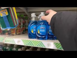 Grab a bottle of Dollar Store Dawn's soap (this is GENIUS!)