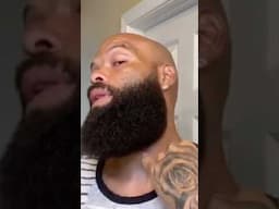 How To Maintain A Beard As It Grows / Trimming And Fading Your Beard At Home #beard #beardedmen