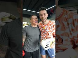 Cuando te pegas con un boxeador profesional… 🥊😂