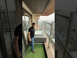 Balcony Bath Tub Apartment in Mumbai