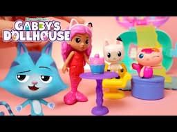 First Day of Summer! ☀️ Fun in the Sun in Mermaid-Lantis! | GABBY'S DOLLHOUSE TOY PLAY ADVENTURES