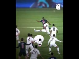 Unreal Stop by Martínez! 😱🧤