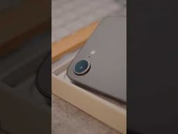 Hello iPhone 16e! - Black Unboxing