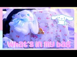 WHATS IN MY BAG????