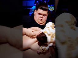O boneco fala todes? 🤨 #thenoite #danilogentili #sbt #bebereborn