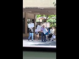 Elderly on way to protest against Trump