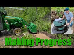 John Deere 1025R:  What In TAR...Nation Is Going On?