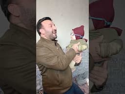 GÖRÜYOR VALLAHA DA BİLLAHA DA GÖRÜYOR :)