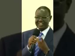 RUTO ALMOST CRIED,MERU LEADERS COMFORTS HIM