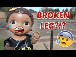 BABY ALIVE has a ACCIDENT at the PARK! The Lilly and Mommy Show! FUNNY KIDS SKIT!