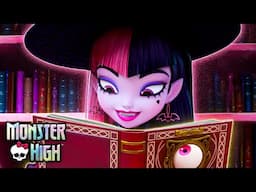 El hechizo de cambio de forma de Draculaura falla estrepitosamente ✨ | Monster High Spain